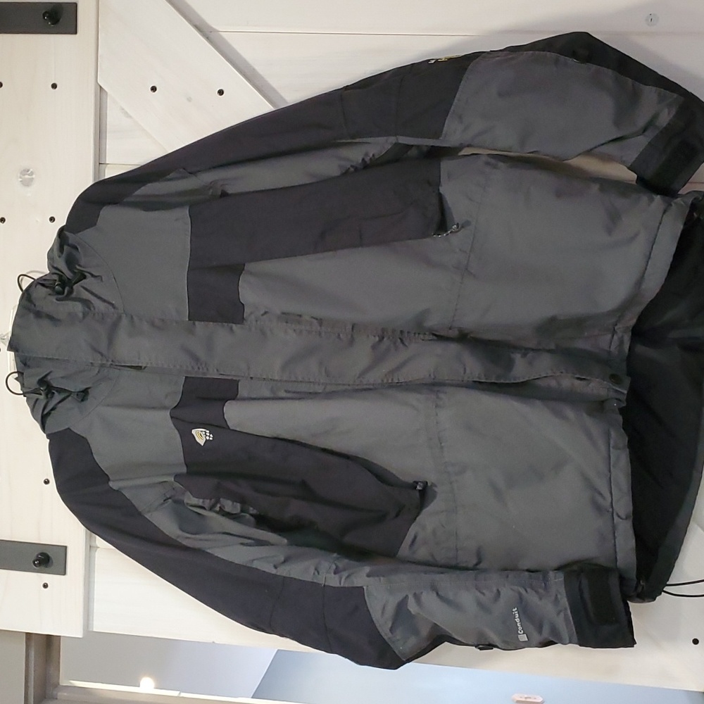 Mountain Hardwear ski jacket